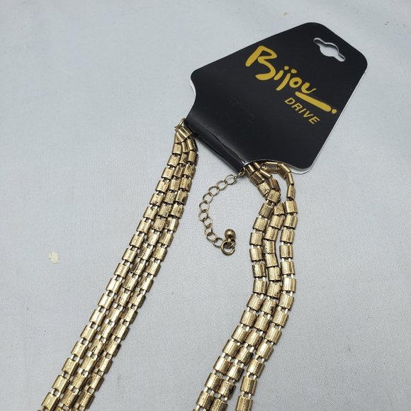 Bijou Drive antique gold 3 row layered necklace with hematite stone clusters - Picture 5 of 5